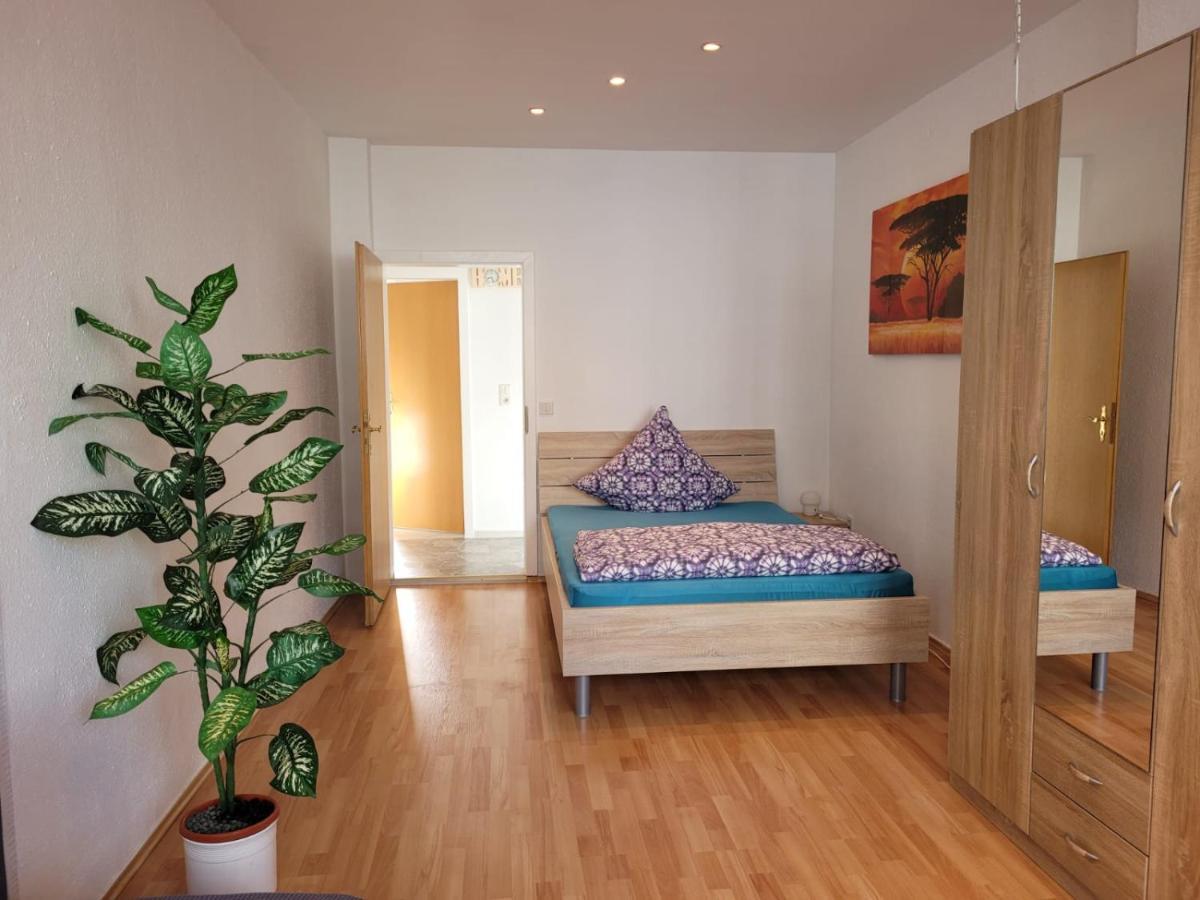Apartment Thamy's Homestay 3 ✓ Rostock